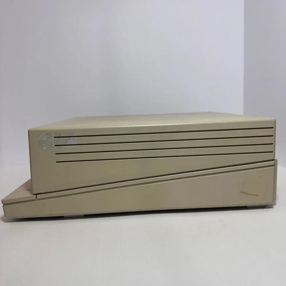 Vintage Apple IIGS Computer Powers ON